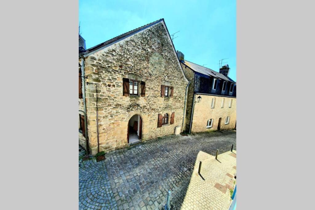 Studio Double/duplex - Centre Historique De *